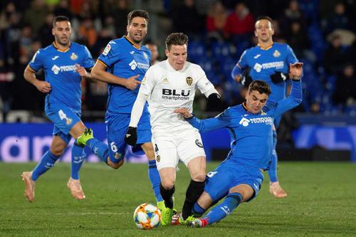 夺均占据明 夺均占据明